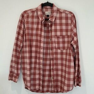 Universal Thread Plaid Long Sleeve Button-Down Shirt in Rust Red